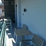 Athos Veranda דירה *